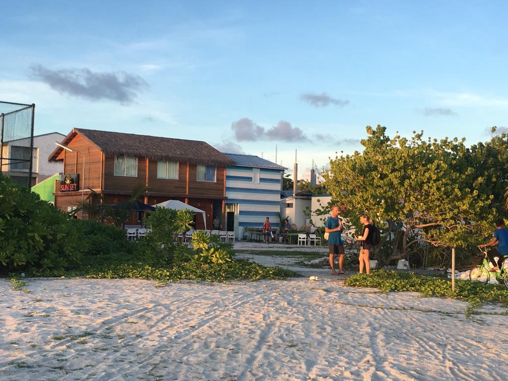 Sunset Holidays Huraa Kültér fotó
